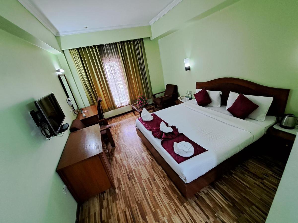 Hotel Preethi Classic Towers Утакаманд Экстерьер фото