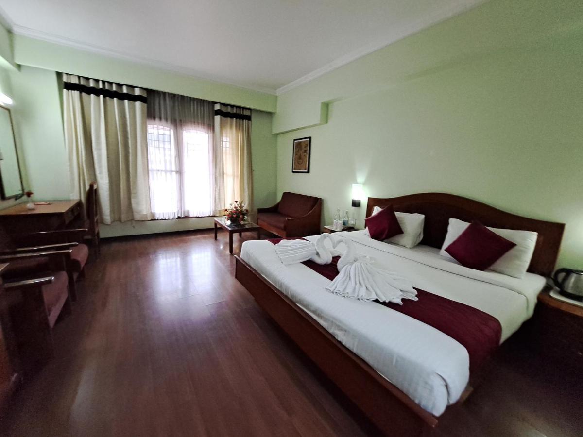 Hotel Preethi Classic Towers Утакаманд Экстерьер фото