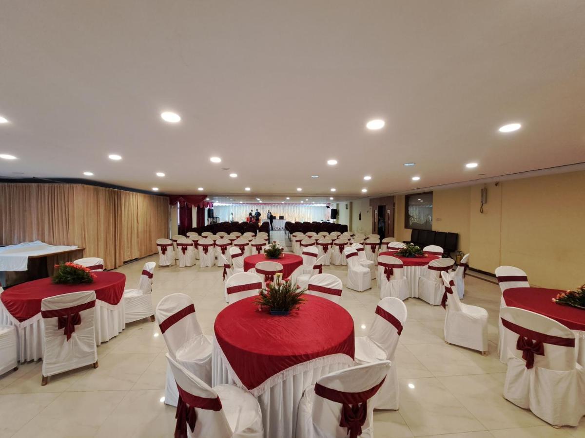 Hotel Preethi Classic Towers Утакаманд Экстерьер фото