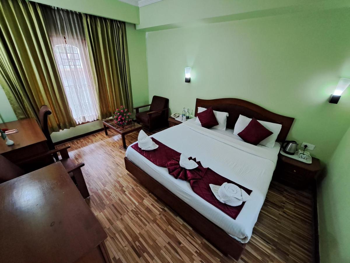 Hotel Preethi Classic Towers Утакаманд Экстерьер фото